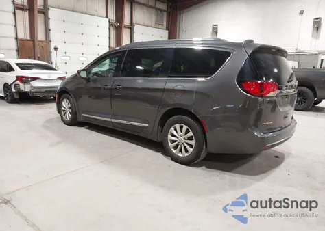2019 Chrysler Pacifica Touring L из США, поврежденный, VIN 2C4RC1BGXKR715410